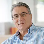 Luciano S. Luciano S.